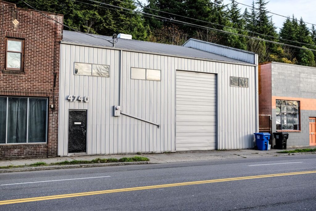Industrial Warehouse in Georgetown