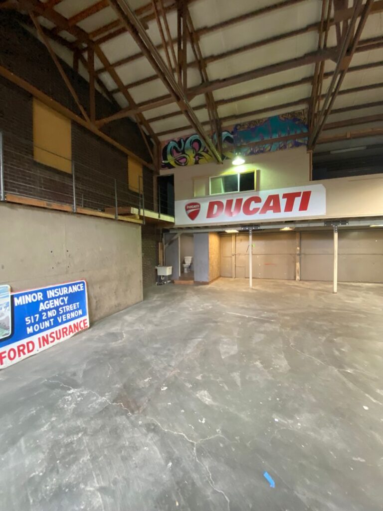 Industrial Warehouse in Georgetown