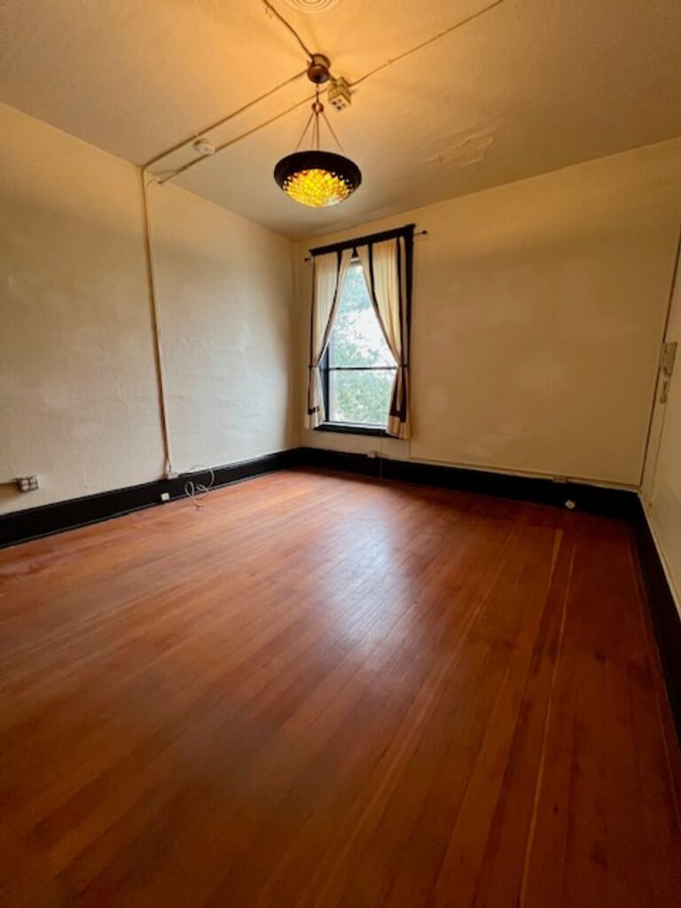 Ritz Building Art Studio in Historic Georgetown