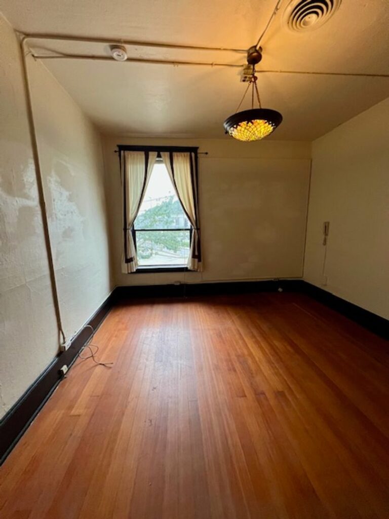 Ritz Building Art Studio in Historic Georgetown
