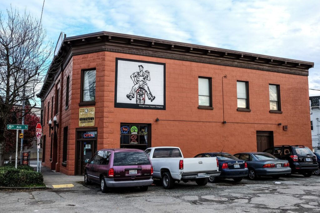 Ritz Building Art Studio in Historic Georgetown