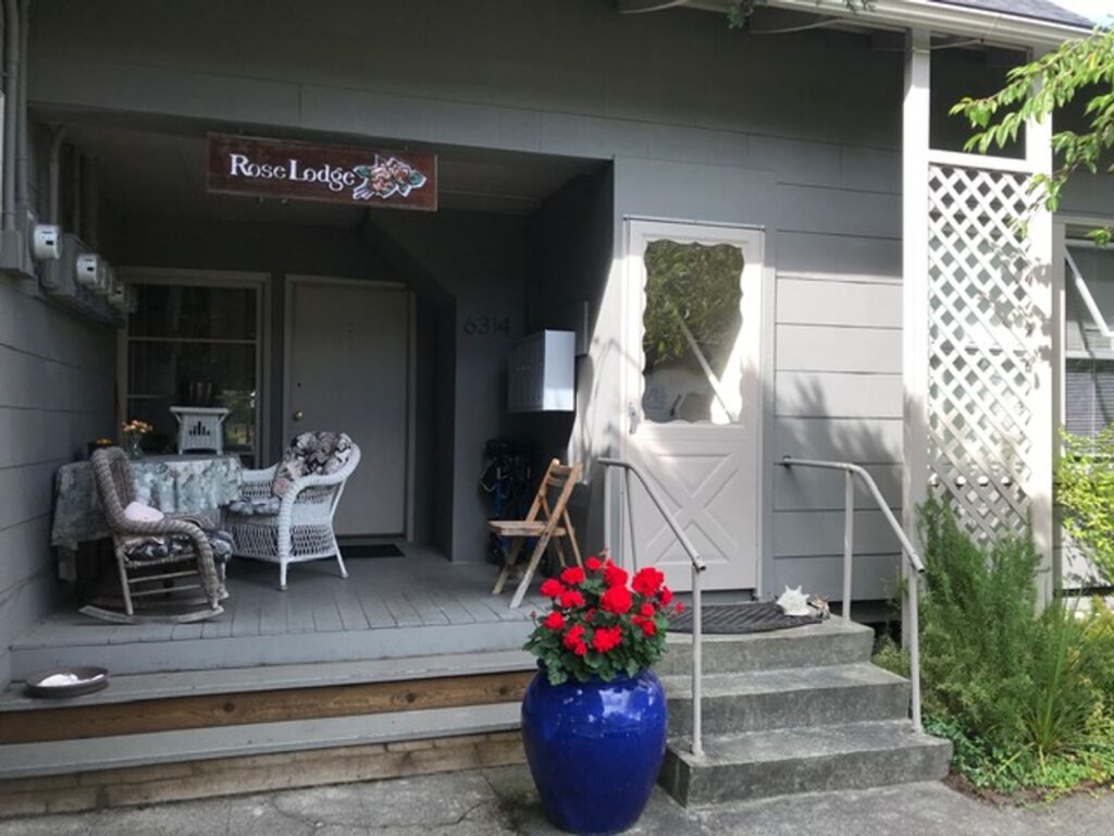 Cozy 1 Bedroom Apartment Near Beach