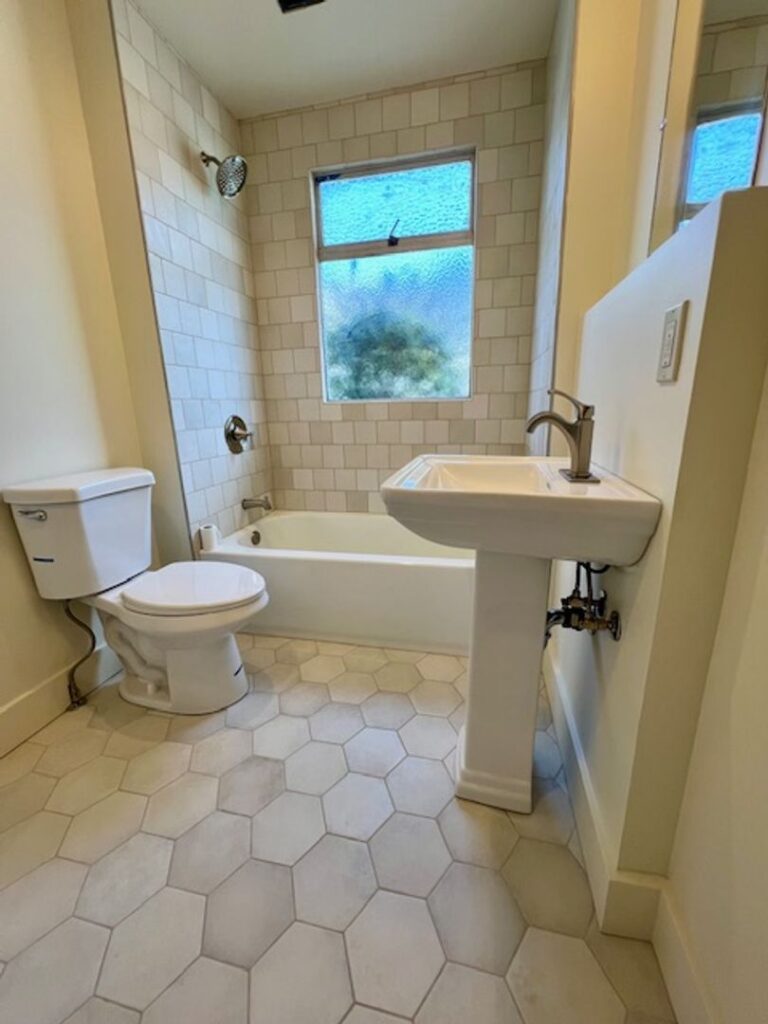 Cozy 1 Bedroom Apartment Near Beach