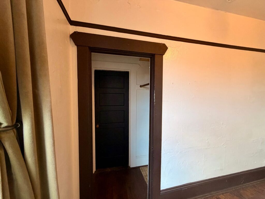 Historic Forsyth Hotel Artist Studio
