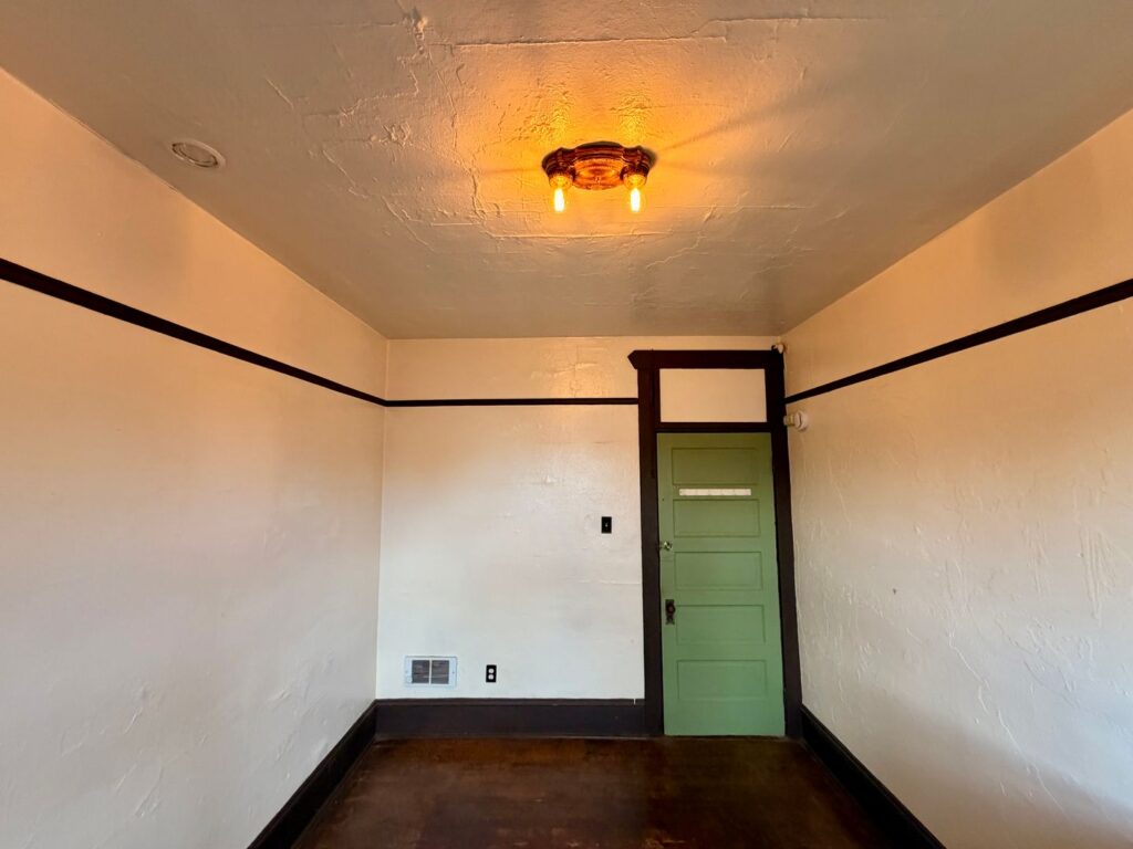 Historic Forsyth Hotel Artist Studio