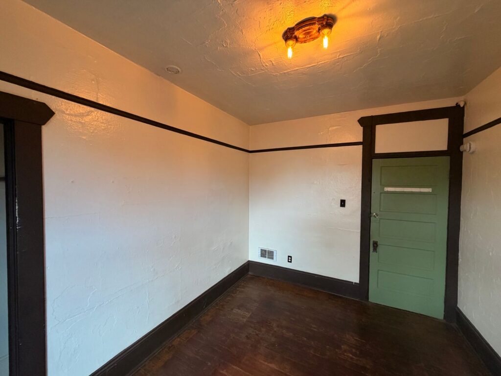 Historic Forsyth Hotel Artist Studio